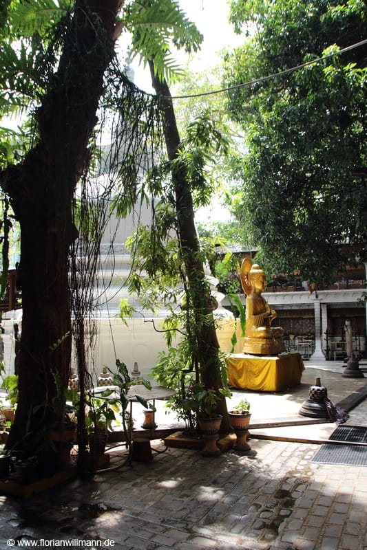 Waldweg zur Pagode
